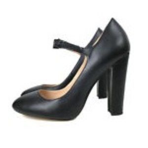 Block heel round toe genuine leather Mary Jane pumps, size 13